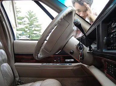 Universal Locksmith Store San Bruno, CA 650-946-3221 - 20-Car-Lockout